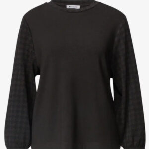 PULL LEGER STREET ONE